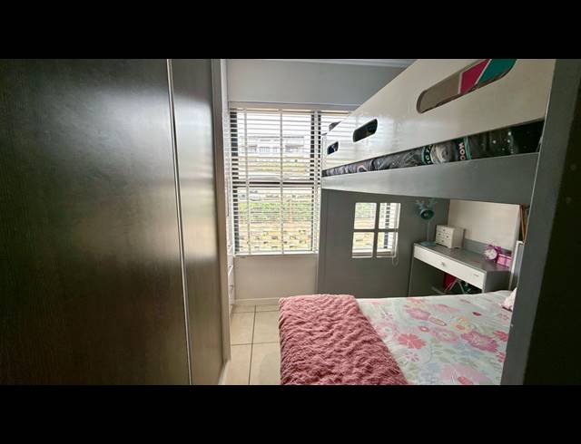2 BEDROOM APARTMENT FOR SALE IN OAKDENE